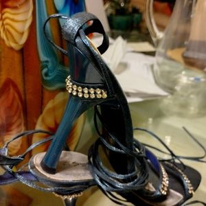 Blue 7.5 diamond studded heels